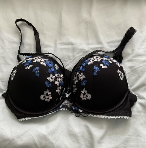 Ladies sizes bigger boob - 2,