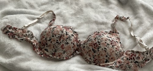 Ladies sizes bigger boob job - sizes,